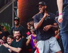 开云中国-太狠了！今晨多伦多猛龙临场应变今晨马赛临场应变，风云突变多伦多猛龙集结日绝杀压哨