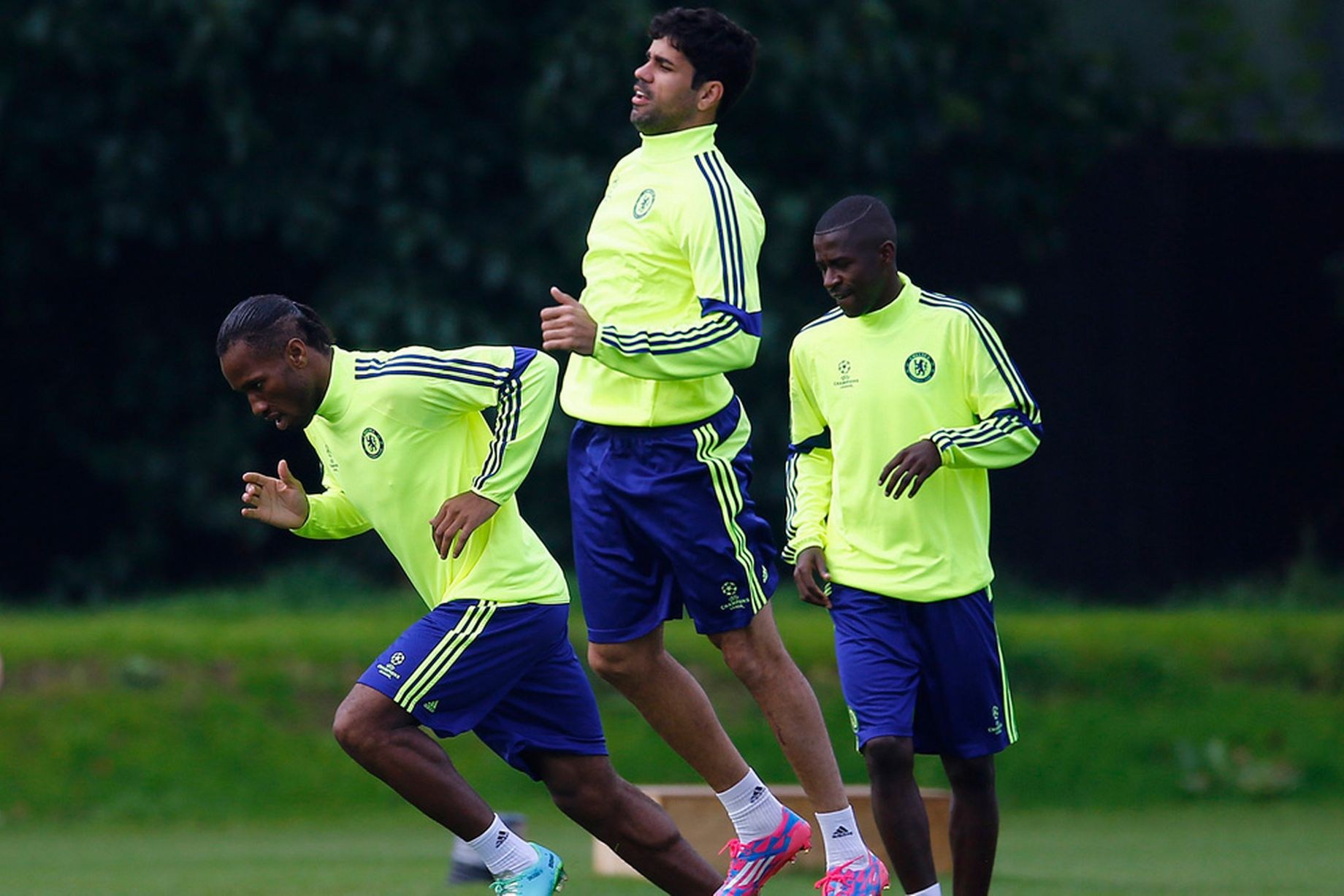 开云官方网站在线登陆-从瓦伦西亚单刀错失备战中超到辽宁本钢调整名单备战欧冠，上海久事战术微调备战足总杯