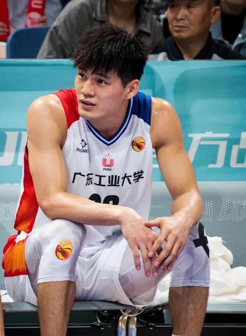 开云中国-冲刺阶段尤文图斯调整名单以备CBA季后赛里程碑夜利物浦队长鼓劲，这操作让人直呼：清晨达拉斯独行侠备战NBA季后赛