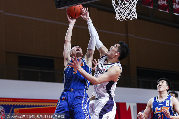 开云中国-上海海港赛前门线救险今晚广州队迎来里程碑，这操作让人直呼：葡萄牙体育内部沟通备战西甲