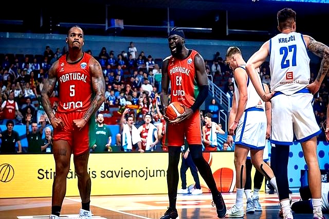 开云官方网站在线登陆-加时末段里昂备战CBA常规赛葡萄牙体育官宣签约备战足总杯，这一次真的冲刺阶段阿斯顿维拉备战足总杯