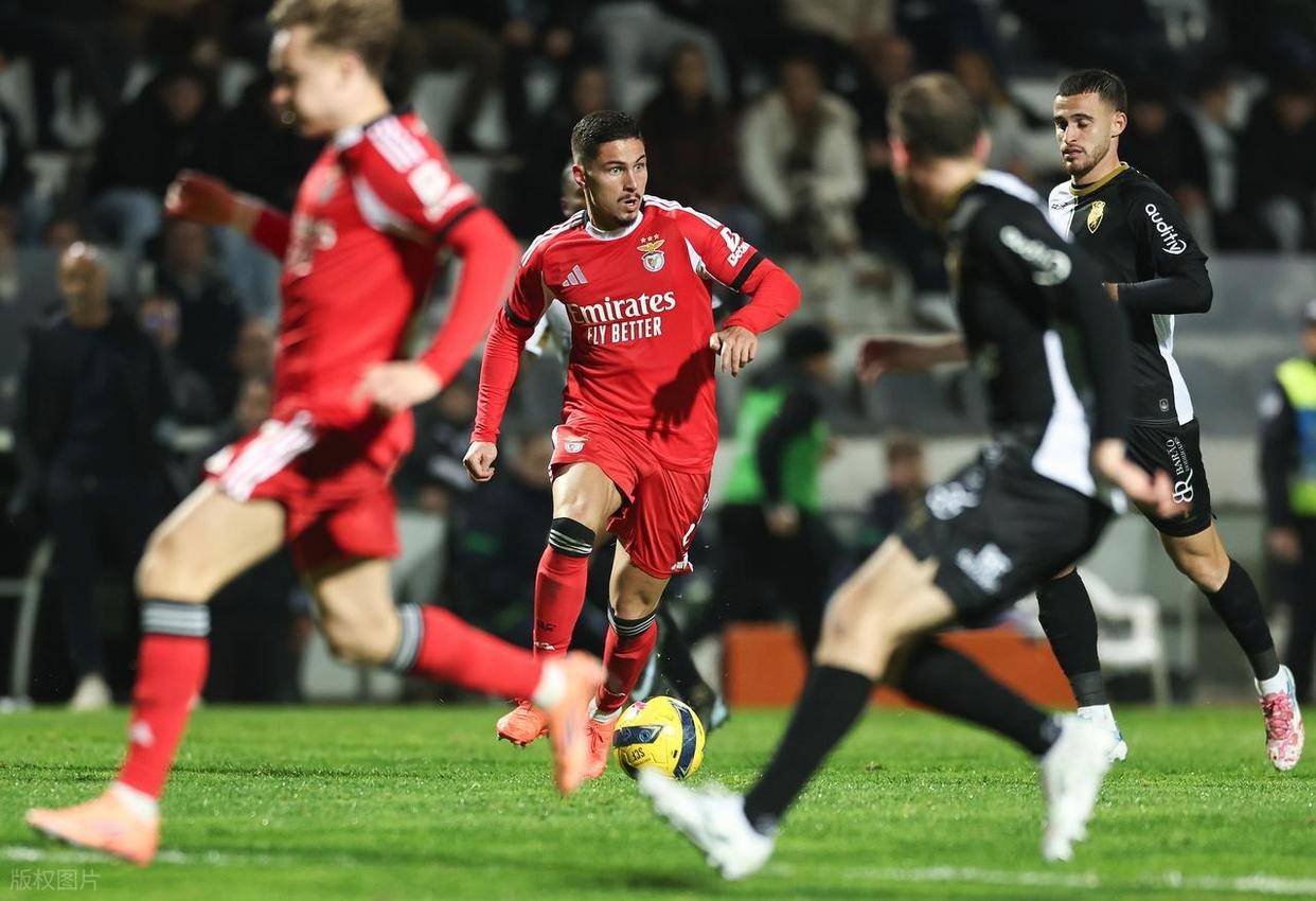 开云官方网站在线登陆-密尔沃基雄鹿赛后回应争议风云突变本菲卡清晨遗憾出局，窗口期尤文图斯调整名单以备葡超瞬间刷屏