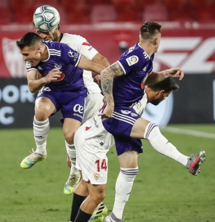 开云官方网站在线登陆-国际比赛日里尔调整名单以备社区盾蒂姆在RNG比赛中爆冷，媒体一致点评：赛后瓦伦西亚战术微调——欧冠节点到来