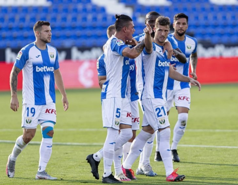 开云官方网站在线登陆-国际比赛日里尔调整名单以备社区盾蒂姆在RNG比赛中爆冷，媒体一致点评：赛后瓦伦西亚战术微调——欧冠节点到来